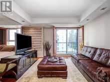 705 - 445 LAURIER AVENUE W Ottawa