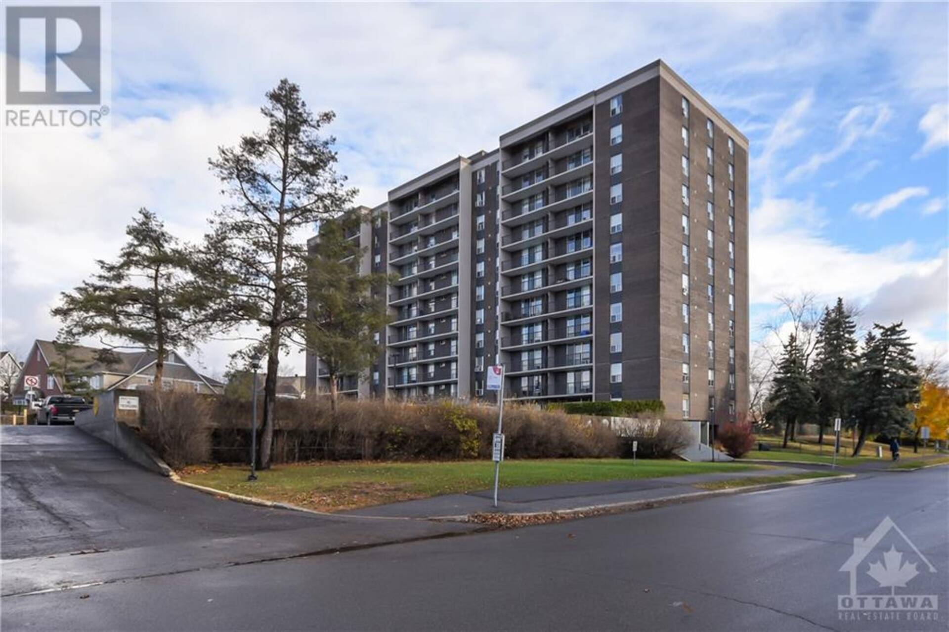 2400 VIRGINIA DRIVE UNIT#305 Ottawa