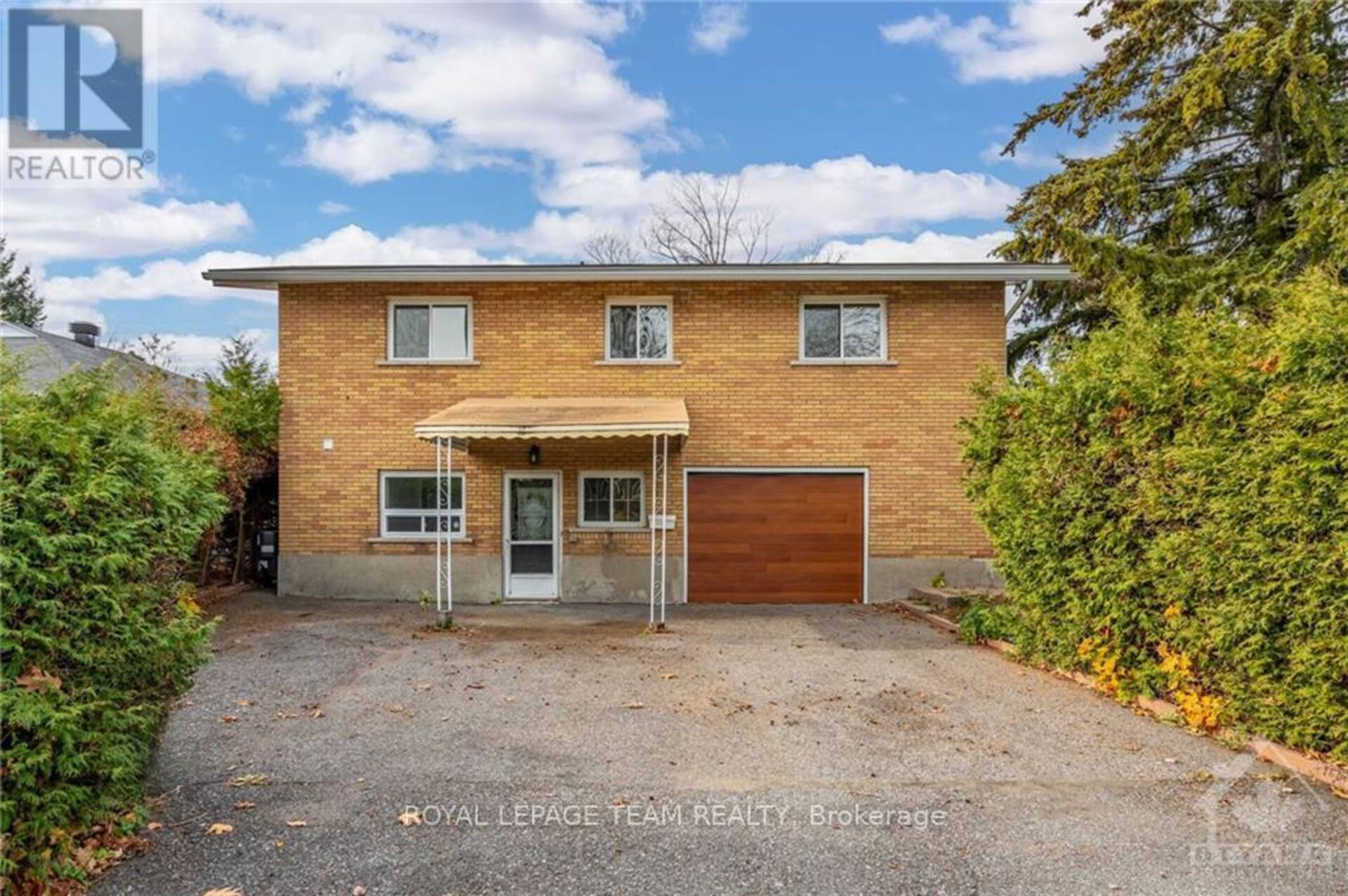 2196 LENESTER AVENUE Ottawa