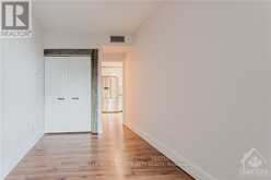 906 - 556 LAURIER AVENUE W Ottawa