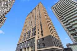 2915 - 105 CHAMPAGNE AVENUE S Ottawa