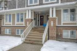 18 - 208 CHAPMAN MILLS DRIVE Ottawa