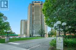 PH8 - 900 DYNES ROAD Ottawa