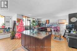 633 - 515 ST LAURENT BOULEVARD Ottawa