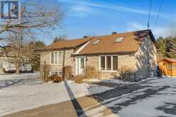 1073 GREENLANE ROAD W Champlain