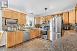 1073 GREENLANE ROAD W Champlain