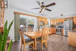 1073 GREENLANE ROAD W Champlain