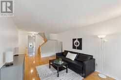 10 STONEBRIAR DRIVE Ottawa