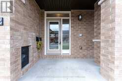 762 CAIRN CRESCENT Ottawa