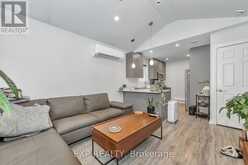 512 HARTLEIGH AVENUE Ottawa