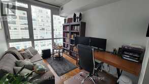 UNIT 1110 - 324 LAURIER AVENUE W Ottawa