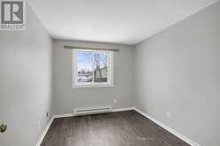 98 - 13C WOODVALE GN CRESCENT Ottawa