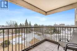 206 - 545 ST LAURENT BOULEVARD Ottawa