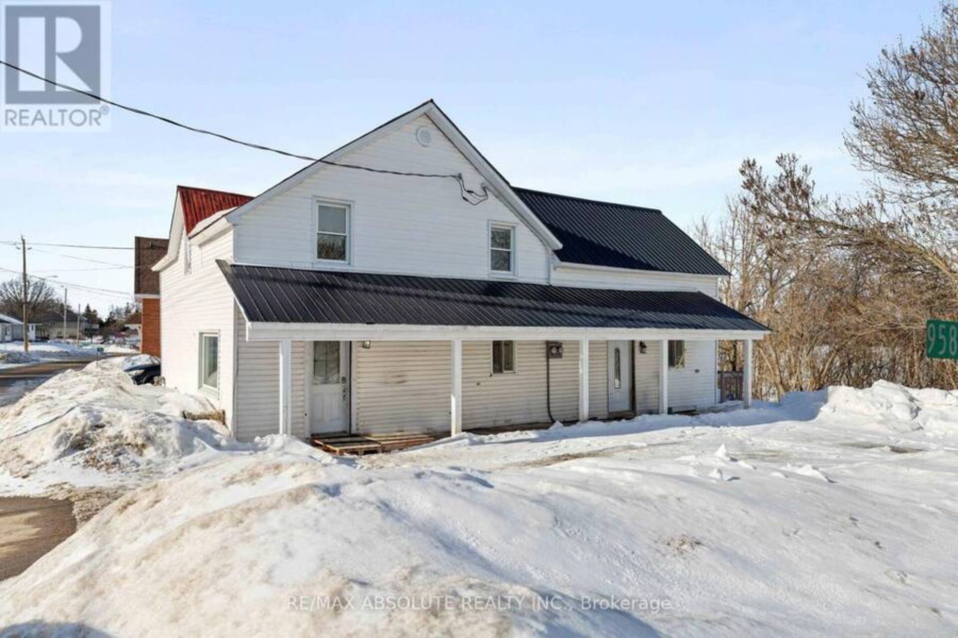 958 CENTRE STREET McNab/Braeside