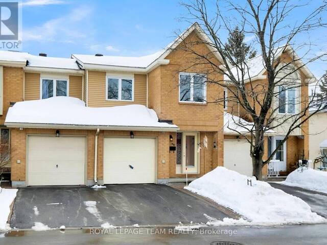 4B MAPLE RIDGE CRESCENT W Ottawa Ontario