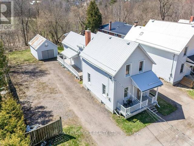 414 MOFFAT STREET Pembroke Ontario