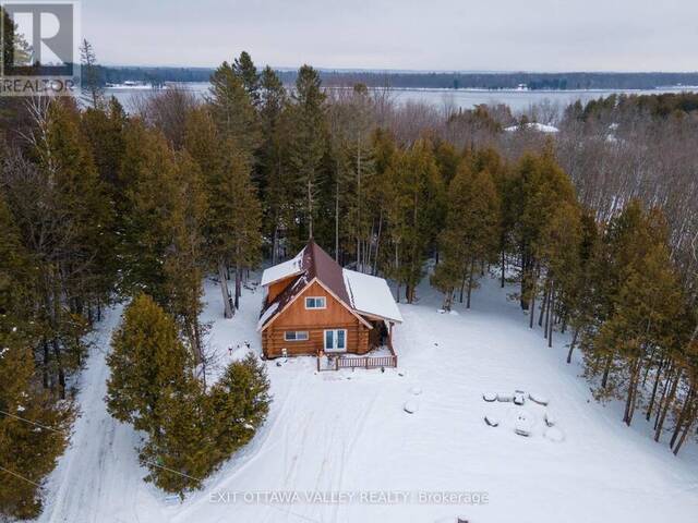 8 TANAGER TRAIL Whitewater Region Ontario