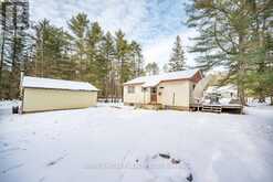 27 MEILLEURS ROAD Laurentian Hills