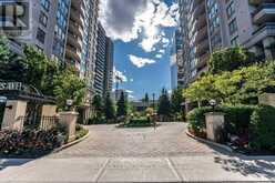 B#22 - 260 DORIS AVENUE Toronto