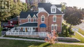 1 BERCZY STREET Barrie 