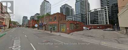 D & E - 381 RICHMOND STREET E Toronto