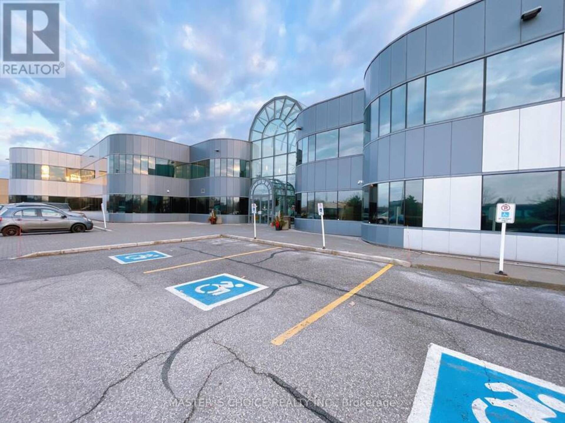 225 - 160 TRADERS BOULEVARD E Mississauga