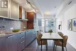 808 - 12 YORK STREET Toronto 