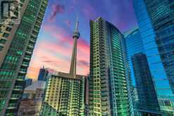 808 - 12 YORK STREET Toronto 