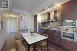 808 - 12 YORK STREET Toronto 