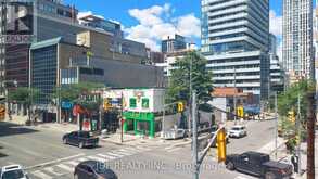 210 - 165 EGLINTON AVENUE E Toronto 