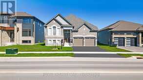 220 RAMBLEWOOD DRIVE Wasaga Beach