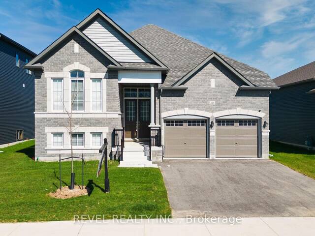 220 RAMBLEWOOD DRIVE Wasaga Beach Ontario