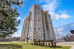 607 - 3077 WESTON ROAD Toronto 