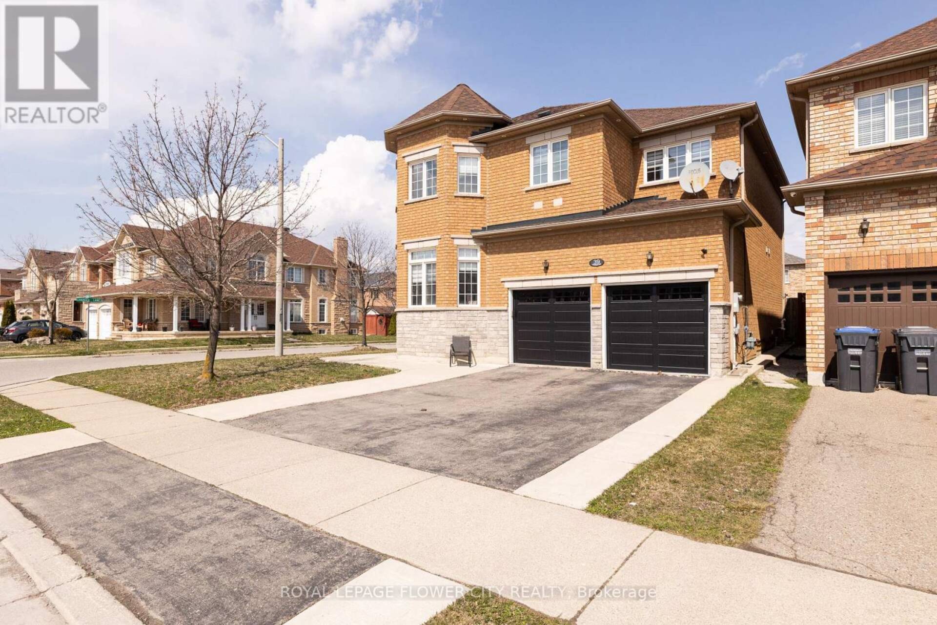 39 CHARGER LANE Brampton 