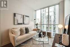 802 - 1 YORKVILLE AVENUE Toronto