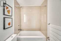 802 - 1 YORKVILLE AVENUE Toronto 