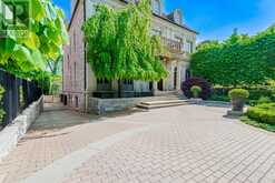 67 HILLHOLM ROAD Toronto 