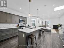 2243 DUNDAS STREET W Toronto 