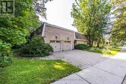 2 CHIEFTAIN CRESCENT Toronto 