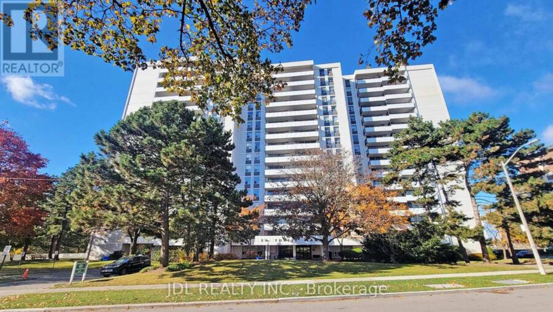 111 - 20 FOREST MANOR ROAD Toronto 