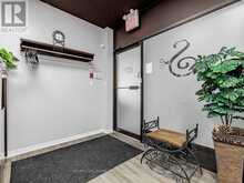 9 - 340 EAGLE STREET W Newmarket 