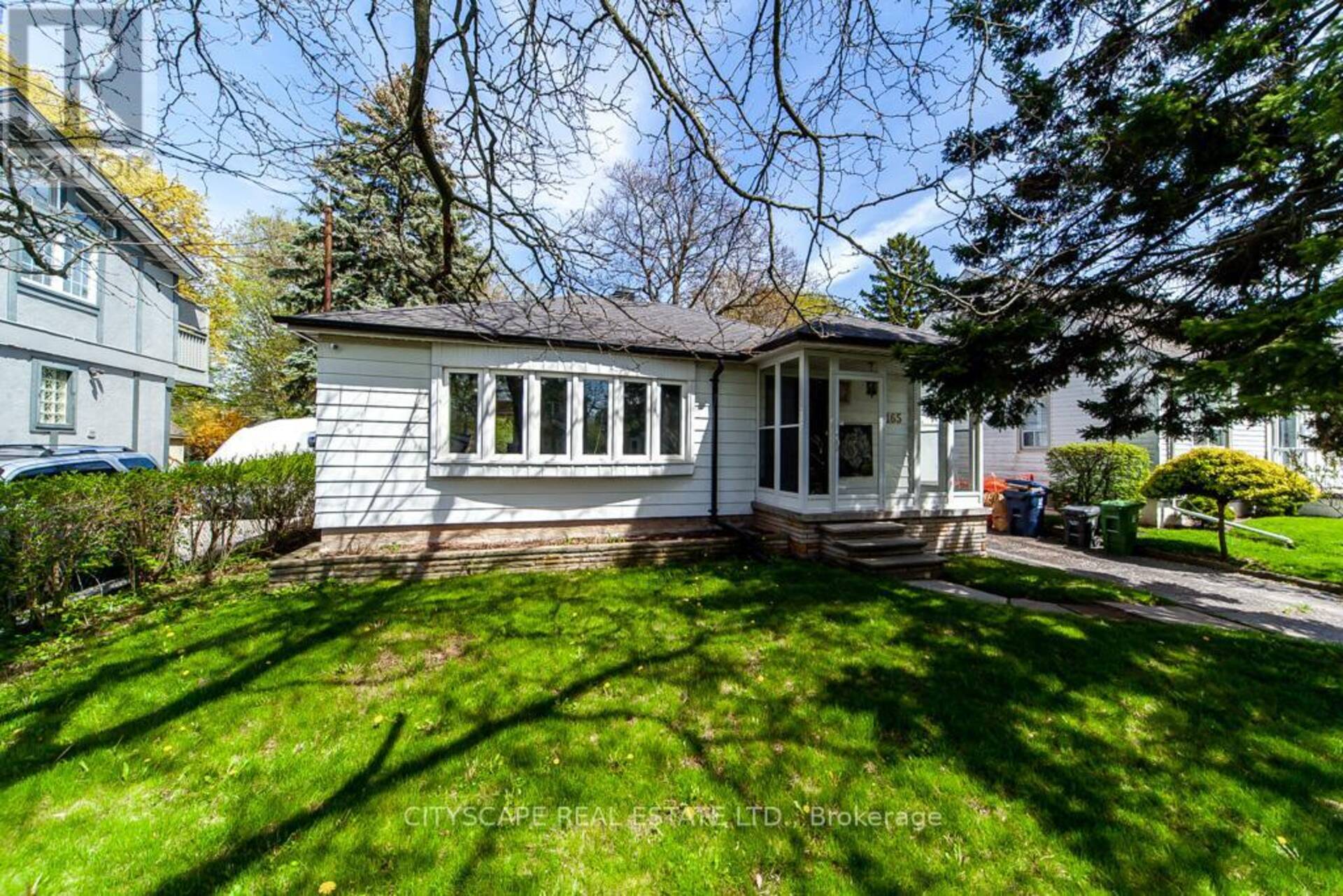 165 HAREWOOD AVENUE Toronto 