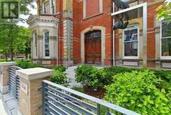 406 - 28 LINDEN STREET Toronto