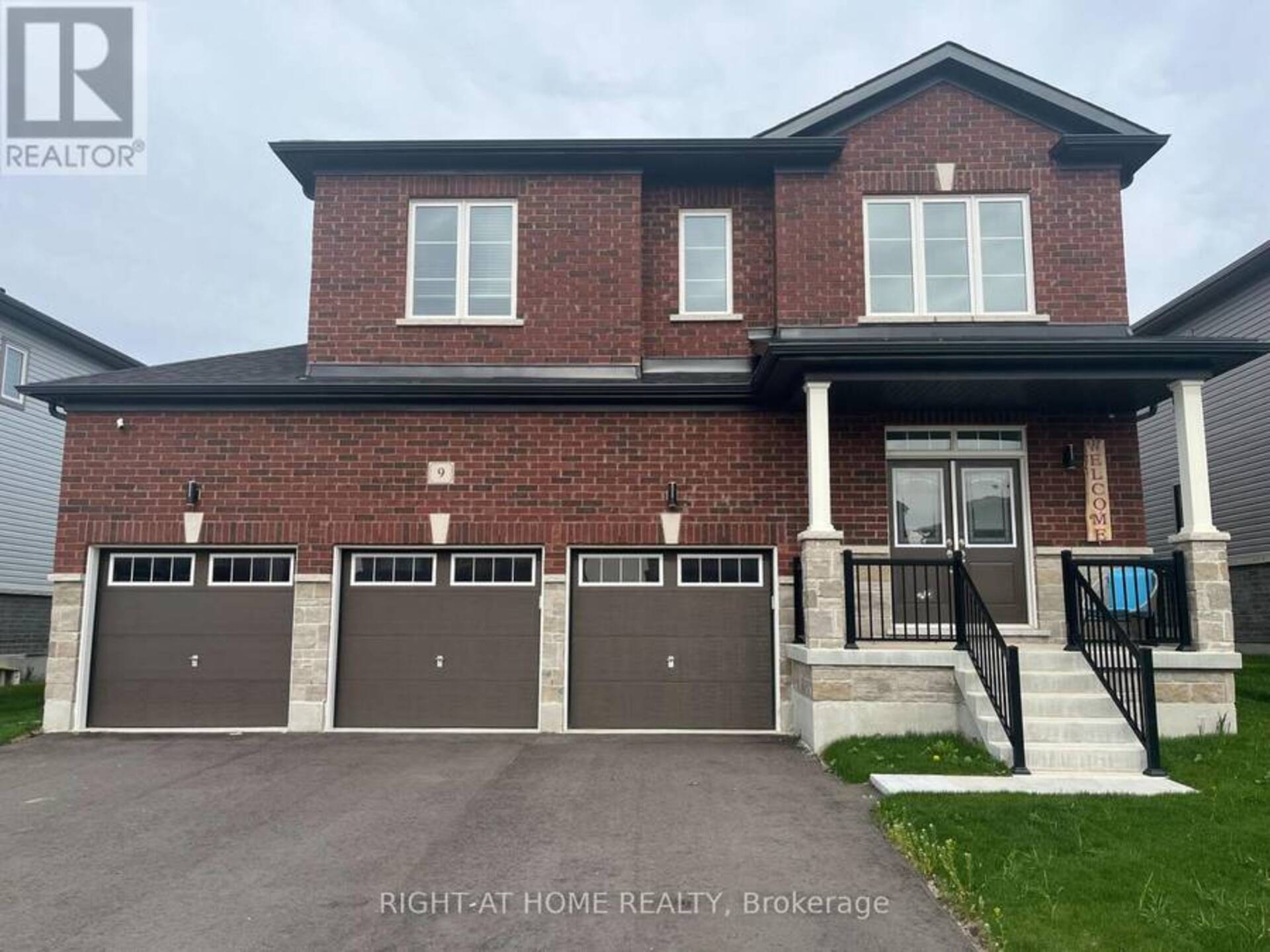 9 MIDDLETON DRIVE Wasaga Beach