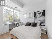 202 - 562 EGLINTON AVENUE E Toronto