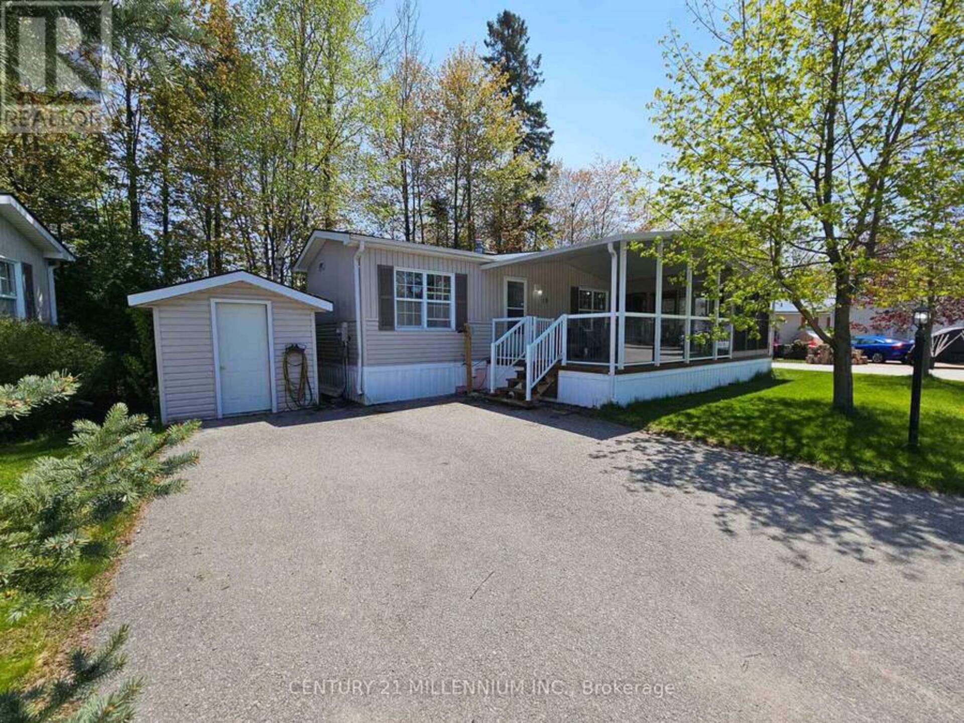 19 TOPAZ STREET Wasaga Beach