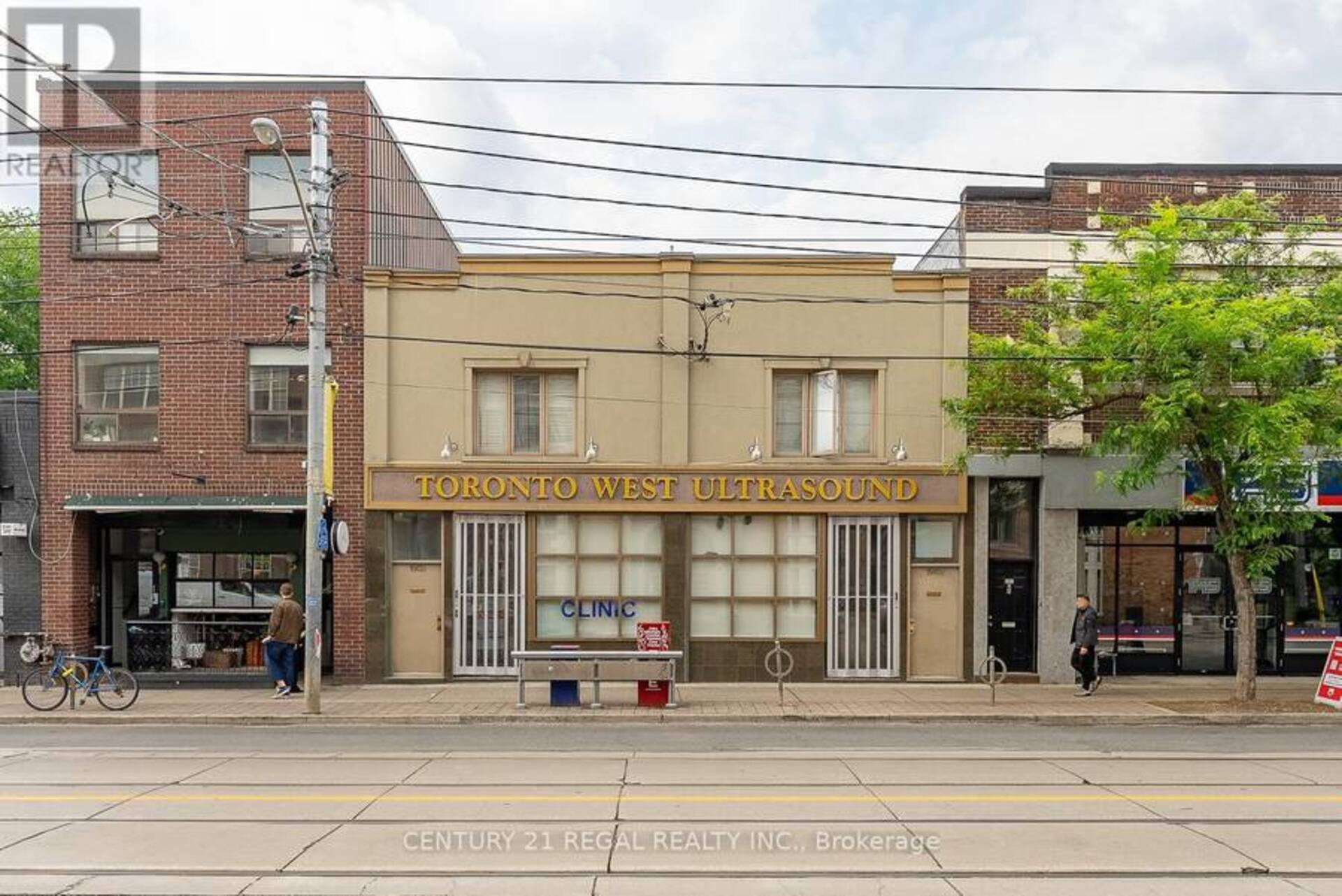 MAIN - 1560 -1562 QUEEN STREET W Toronto