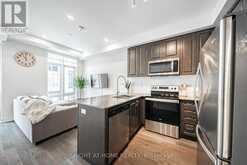 70 - 721 LAWRENCE AVENUE W Toronto