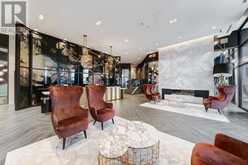 527 - 405 DUNDAS STREET W Oakville