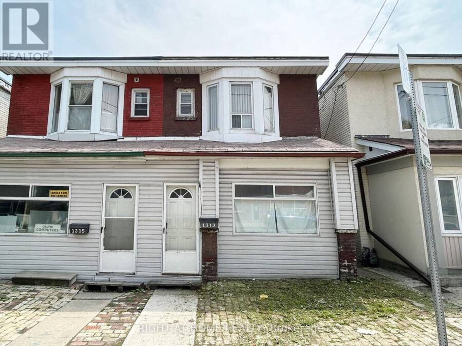 1313 GERRARD STREET E Toronto 